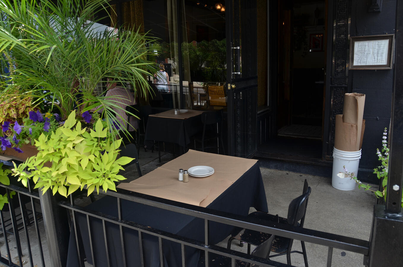 Tango Sur Patio table Tango Sur Patio table